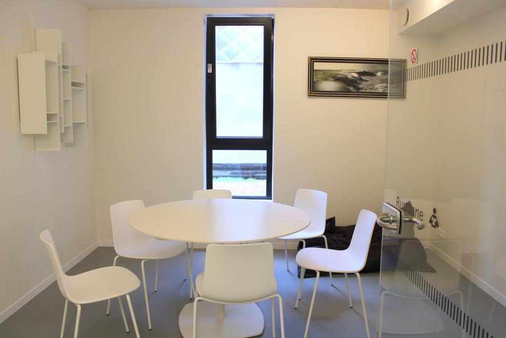 אוסטנדה De Ploate Hostel מראה חיצוני תמונה